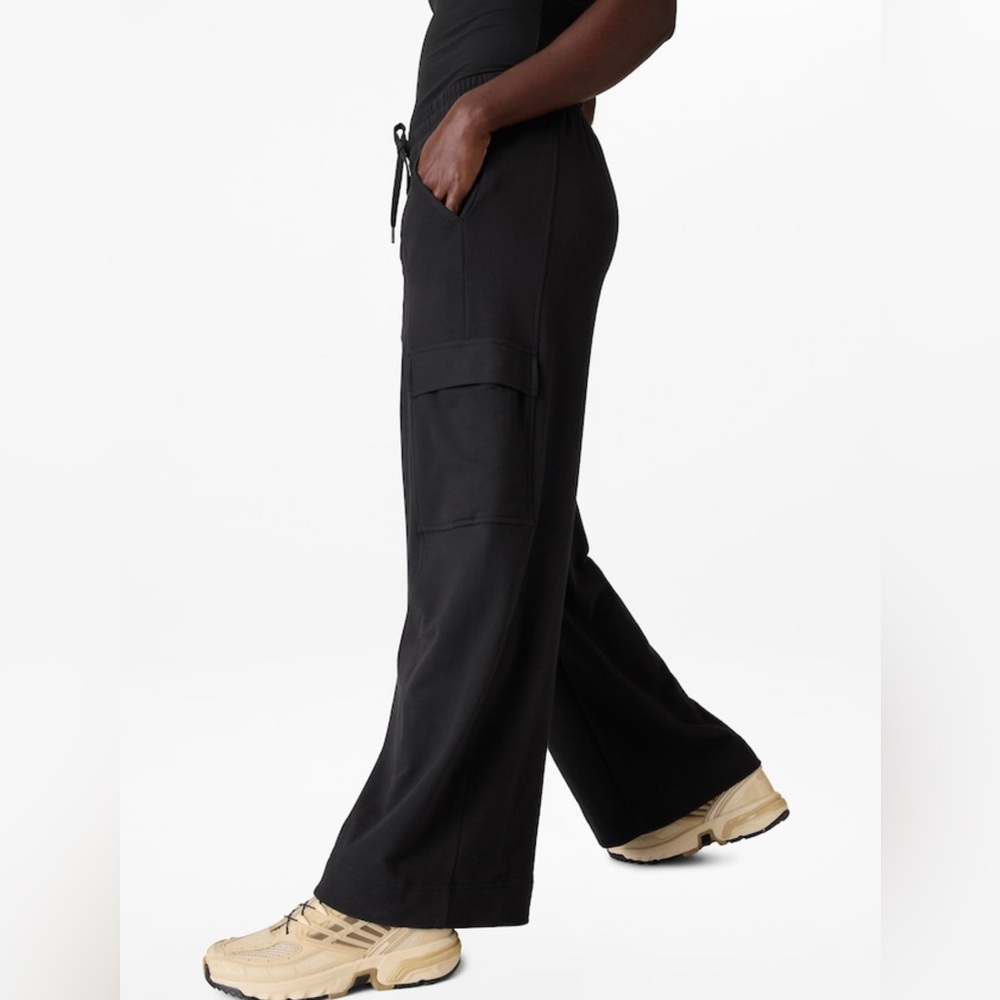 Athleta Retroterry Wide Leg Cargo Pant - Picture 4 of 6